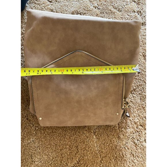 NWT VR NYC Tan Faux Leather Convertible Backpack/Shoulder Bag With Gold Accents - Picture 13 of 13